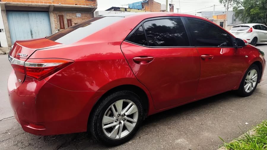 Toyota Corolla: Vista trasera en diagonal