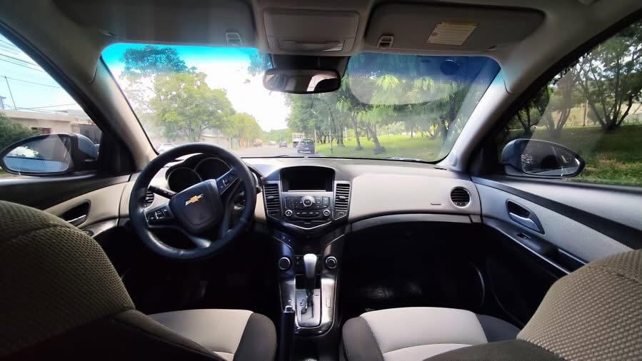 Chevrolet Cruze: Interior y tablero