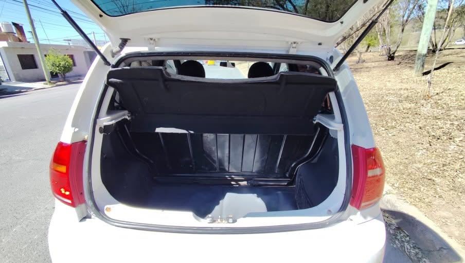 Volkswagen Fox Comfortline: Baúl