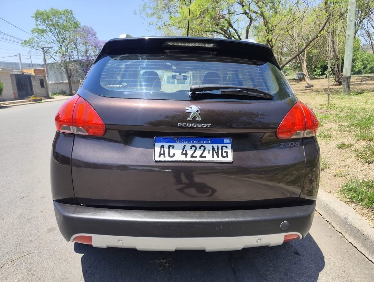 Peugeot 2008: Vista trasera