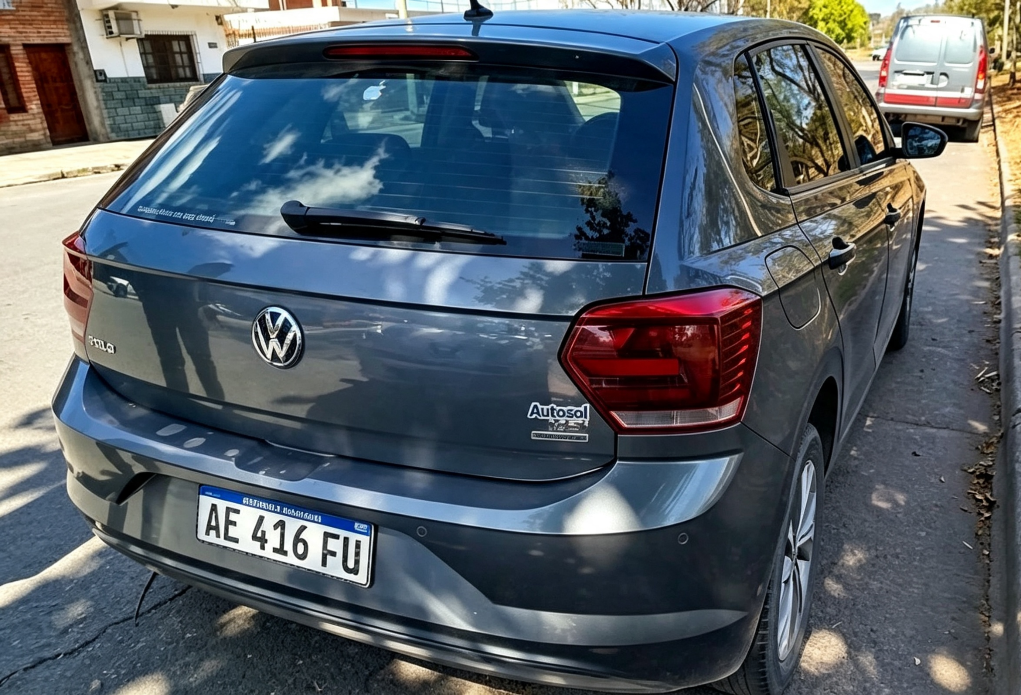 Volkswagen Polo: Portón y parte trasera