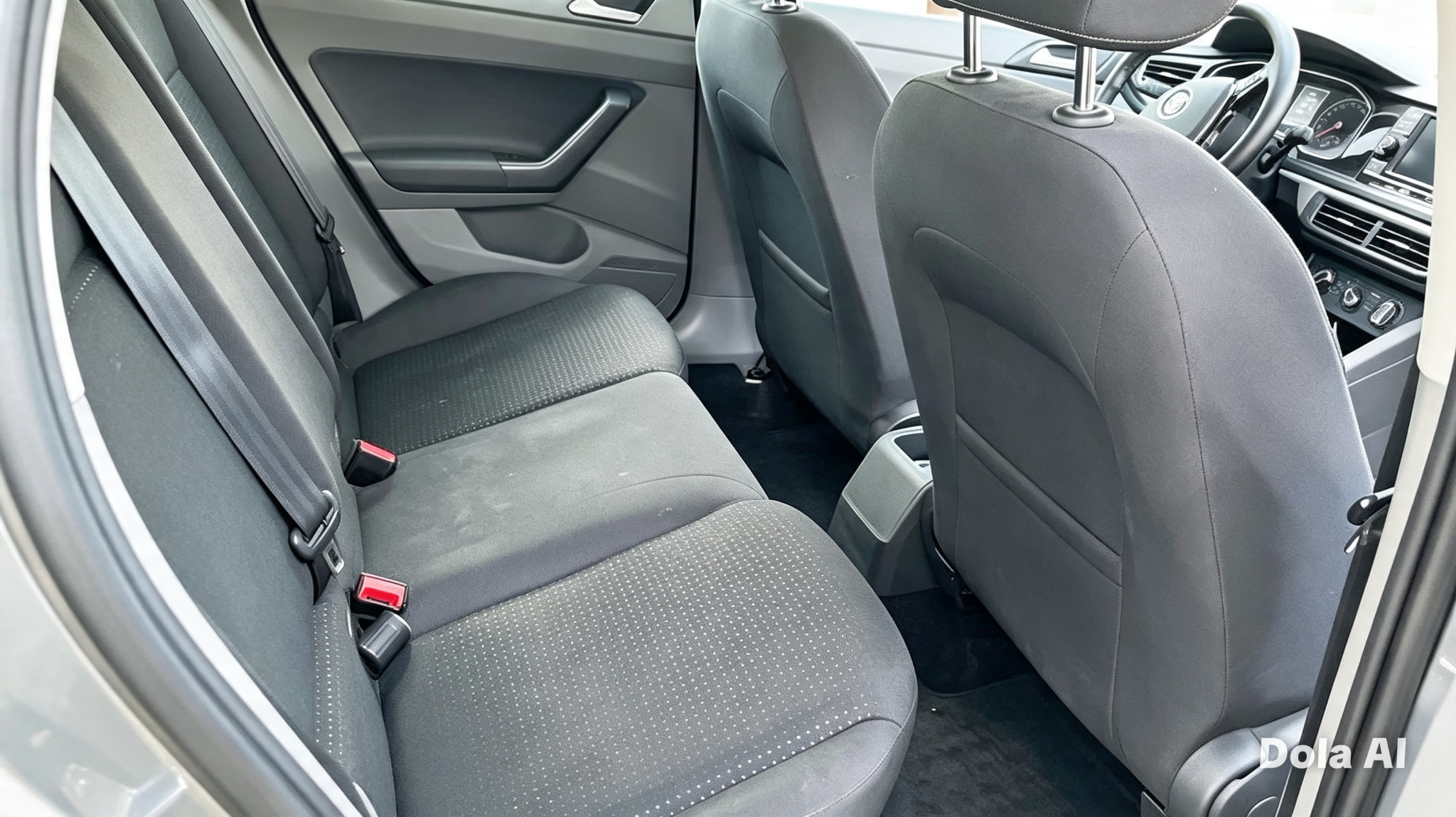 Volkswagen Polo: Asientos traseros